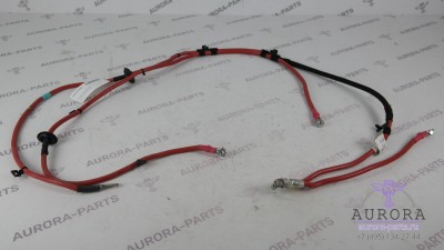 Жгут проводов с плюсовой клеммой аккумулятора