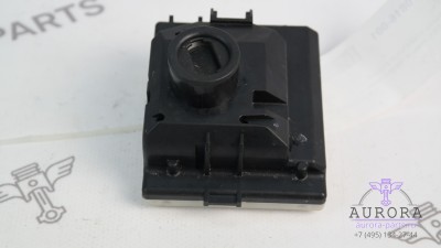 Кнопка START/STOP ENGINE