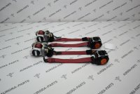 Комплект ремней безопасности красный цвет