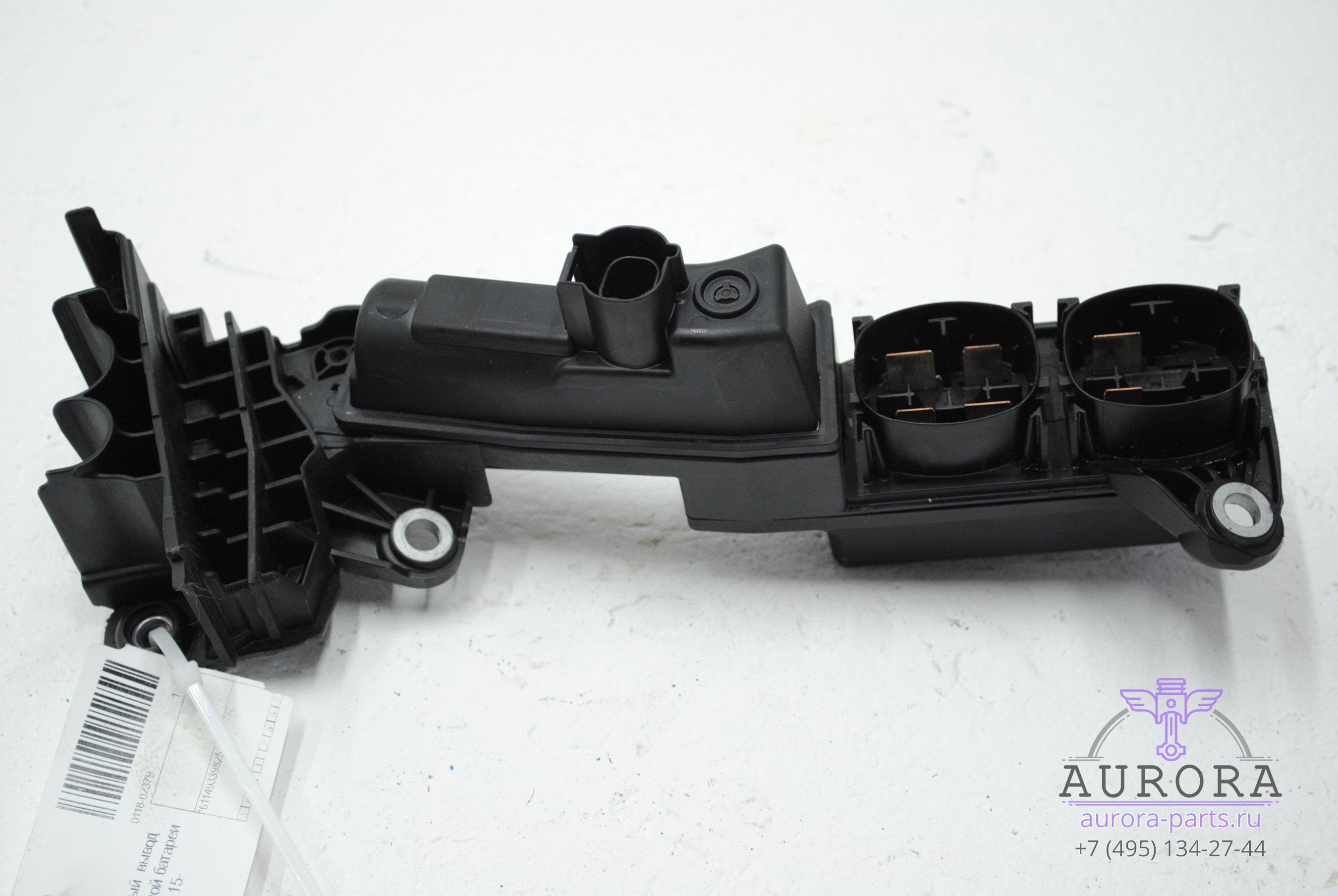 B+ распределительный вывод плюса аккумуляторной батареи