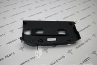 Накладка бардачка нижняя правая 
