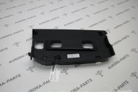 Накладка бардачка нижняя правая 