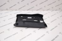 Накладка бардачка нижняя правая 