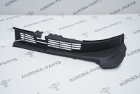 Водосток крышки багажника правый