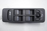 Блок кнопок управления стеклоподъемниками на водительской двери