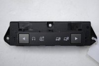 Блок кнопок управления режимами подвески на центральной консоли