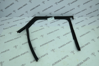 Направляющая стекла задней двери правый