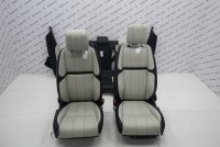 Комплект сидений с вентиляцией (белая кожа с перфорацией)
