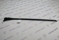 Молдинг лобового стекла правый 