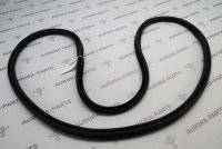 Уплотнительная резинка проема крышки багажника