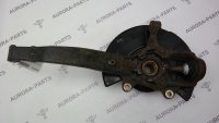 Кулак поворотный  в сборе со ступицей передней подвески левый