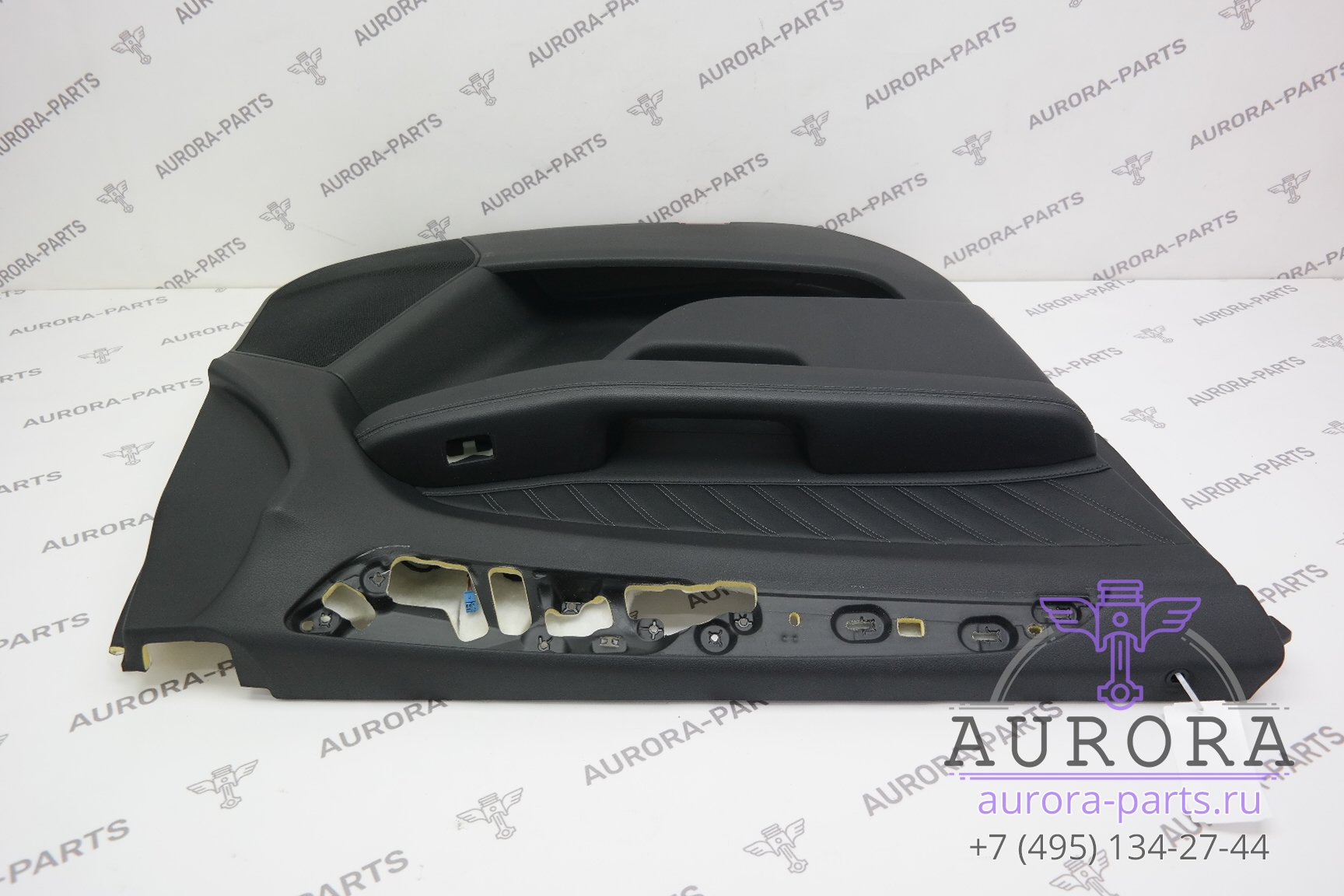 Обшивка, карта передней двери (С праворукого авто, Англия) левый