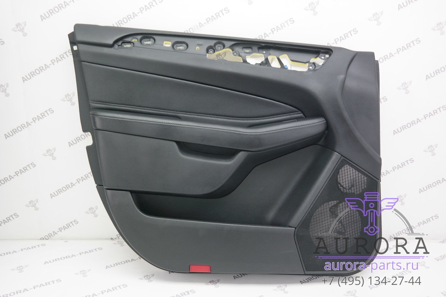 Обшивка, карта передней двери (С праворукого авто, Англия) левый