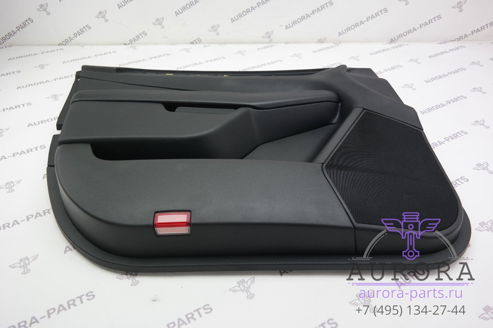 Обшивка, карта передней двери (С праворукого авто, Англия) левый