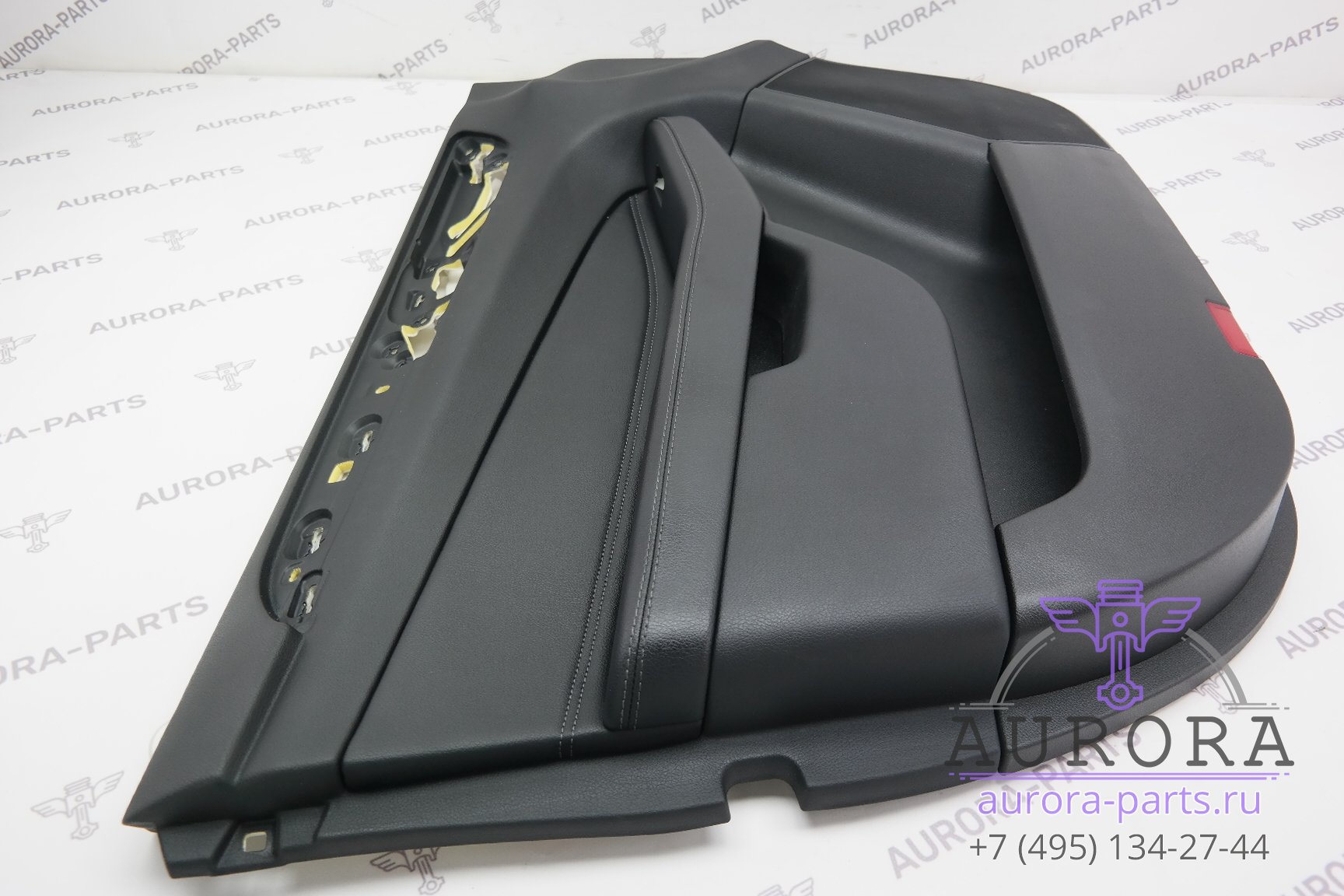 Обшивка, карта передней двери (С праворукого авто, Англия) левый