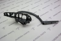 Петля крышки багажника левая 