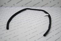 Уплотнитель капота на передней панели