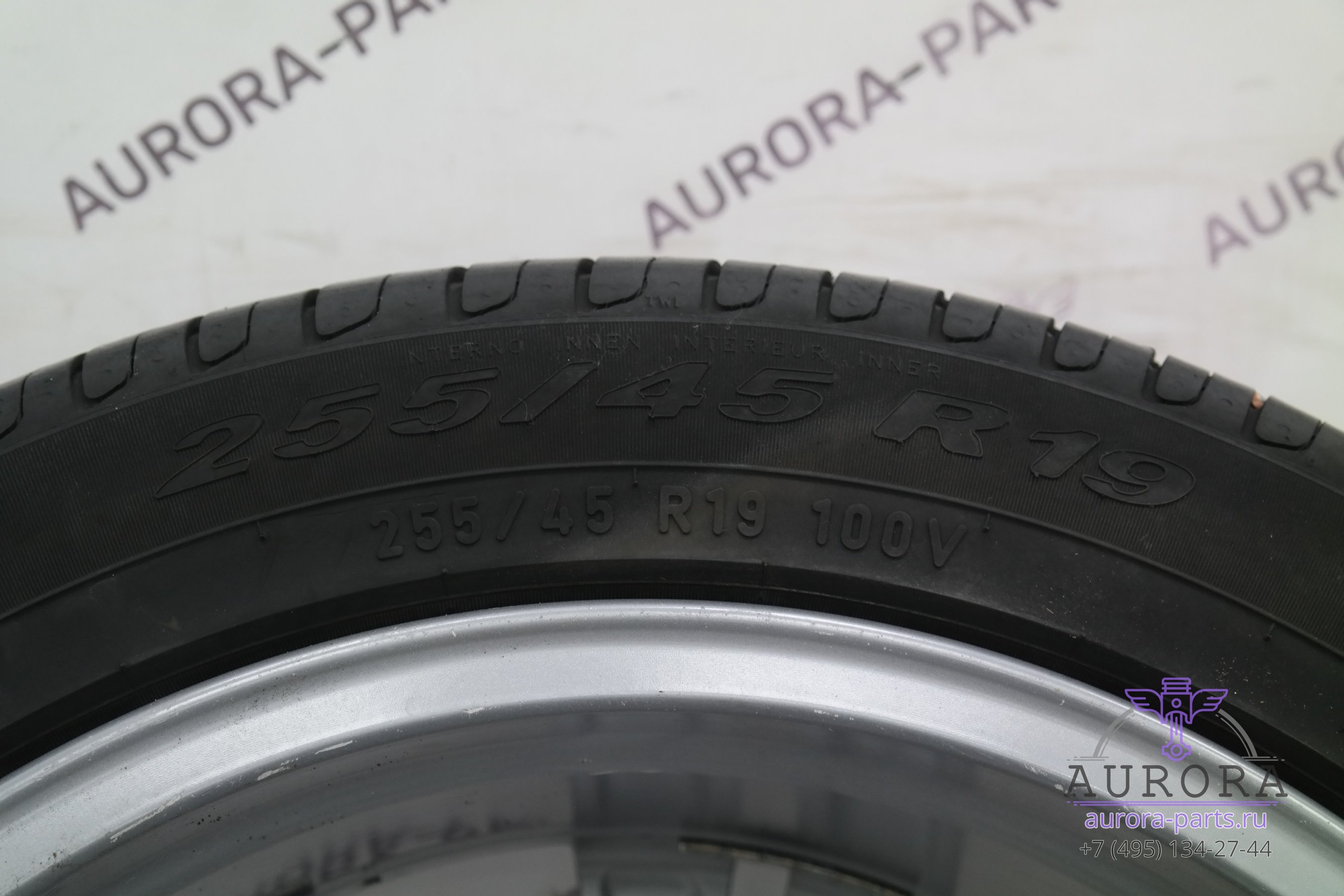 Литые диски R19 8.5Jx19H2 ET38 с резиной Pirelli Scorpion Verde