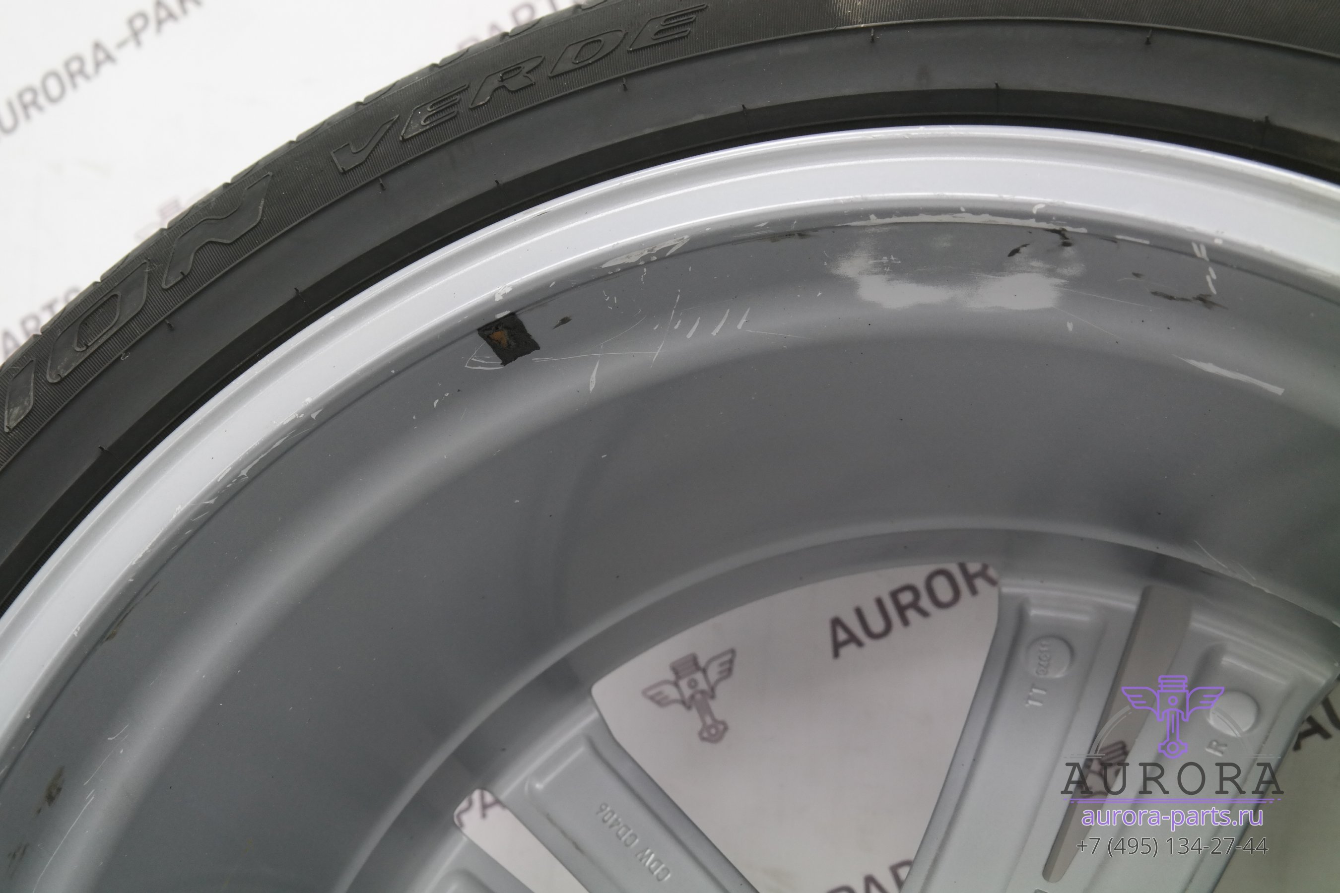 Литые диски R19 8.5Jx19H2 ET38 с резиной Pirelli Scorpion Verde