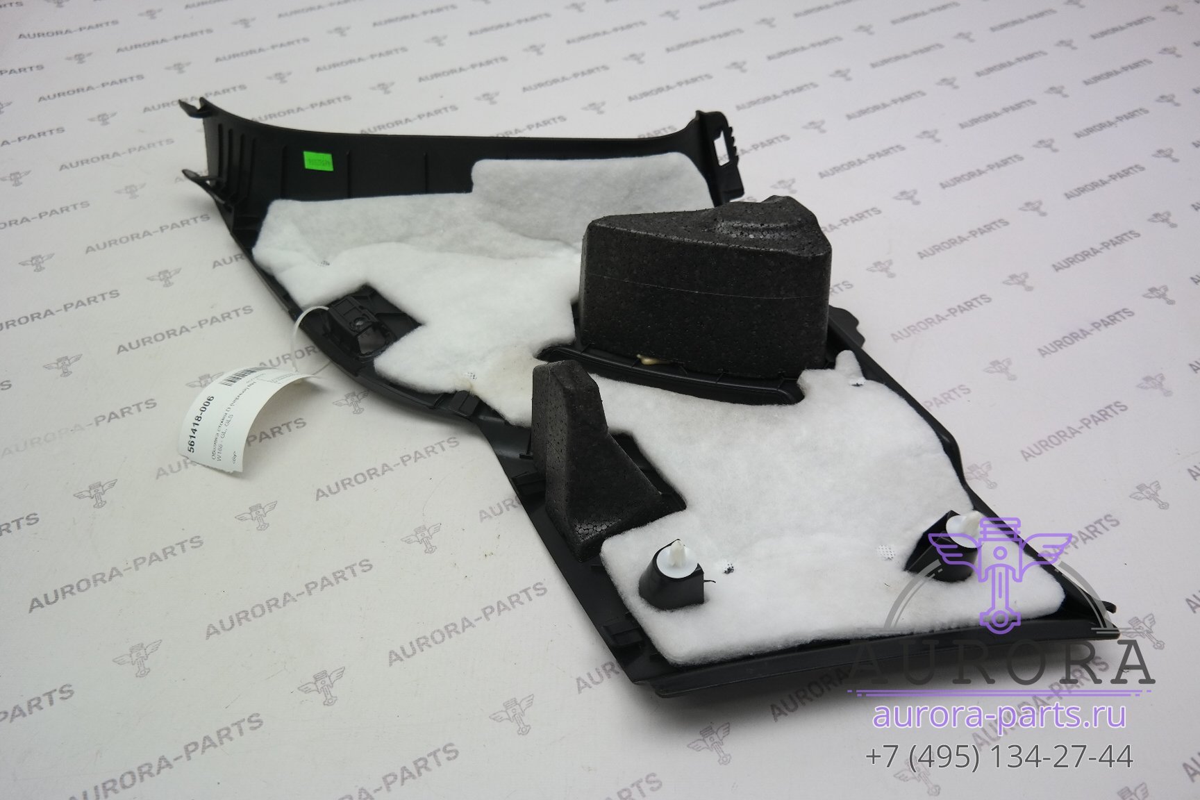 Обшивка стойки D (черный) правая 