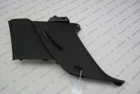Обшивка стойки D (черный) правая 
