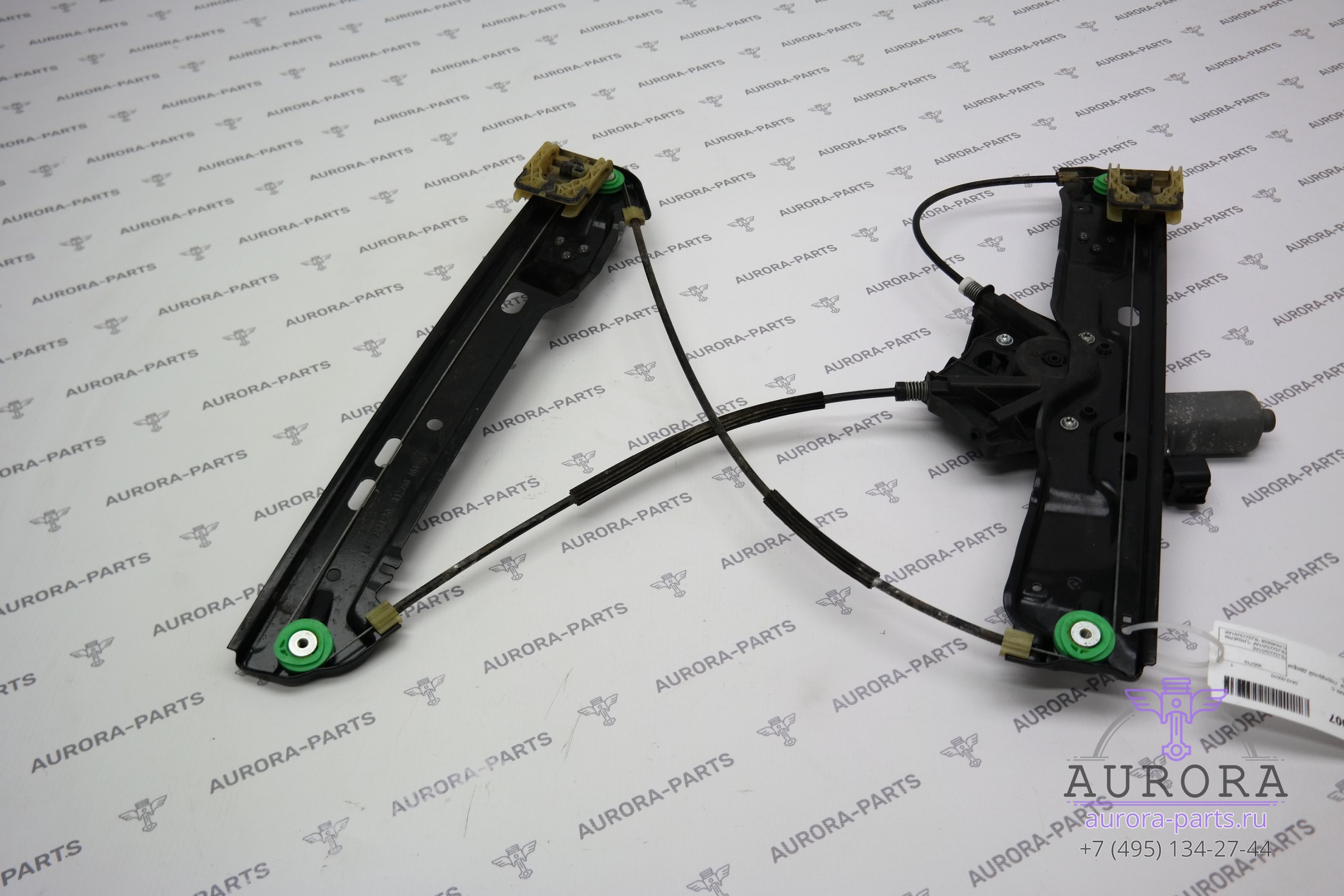 Стеклоподъемник с электромотором  передней двери левый