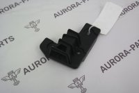 Кронштейн пeреднего бампера левый